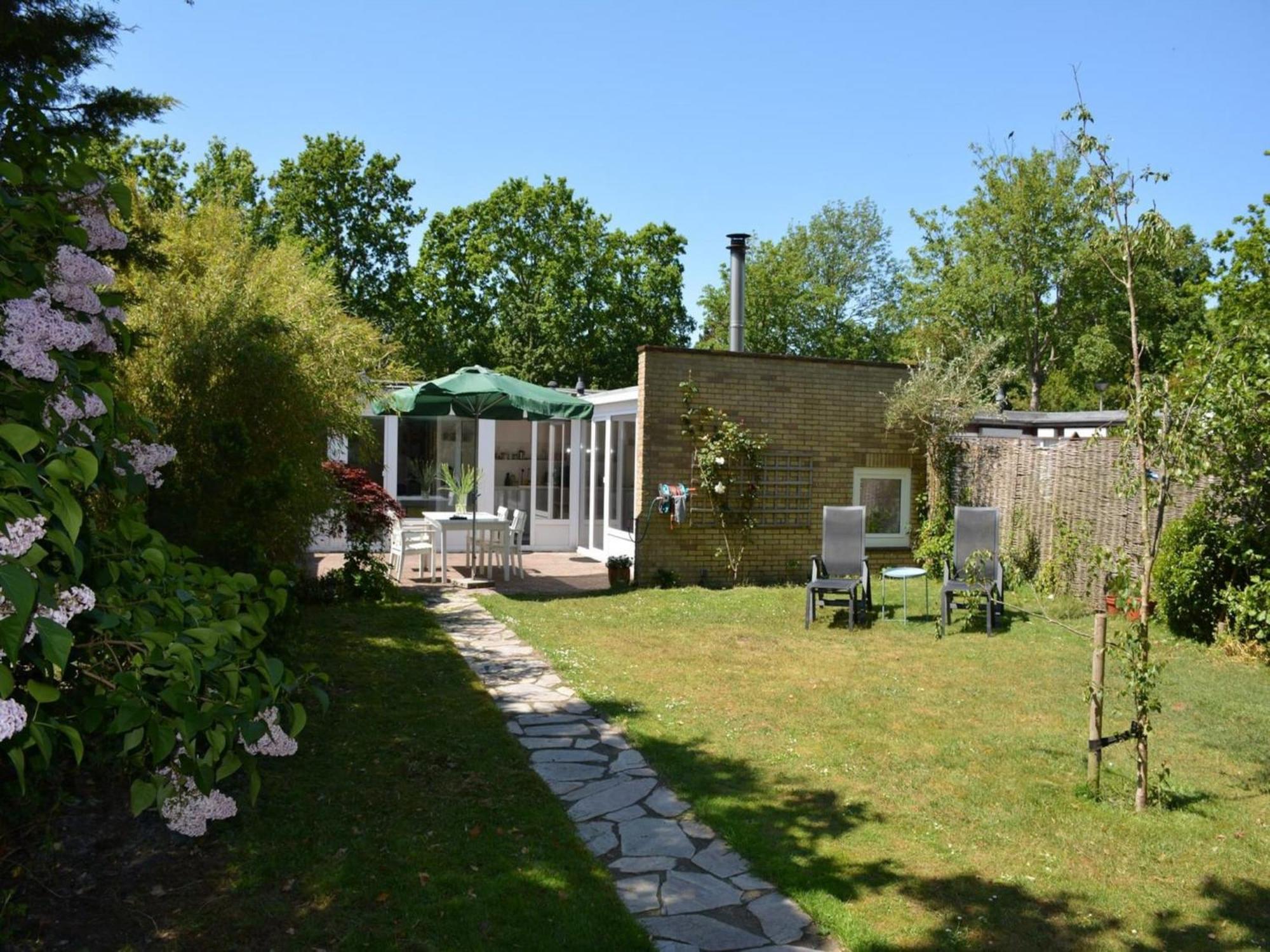 Gorgeous Bungalow For 2Pers At Duinland Sint Maartensvlotbrug Exterior photo